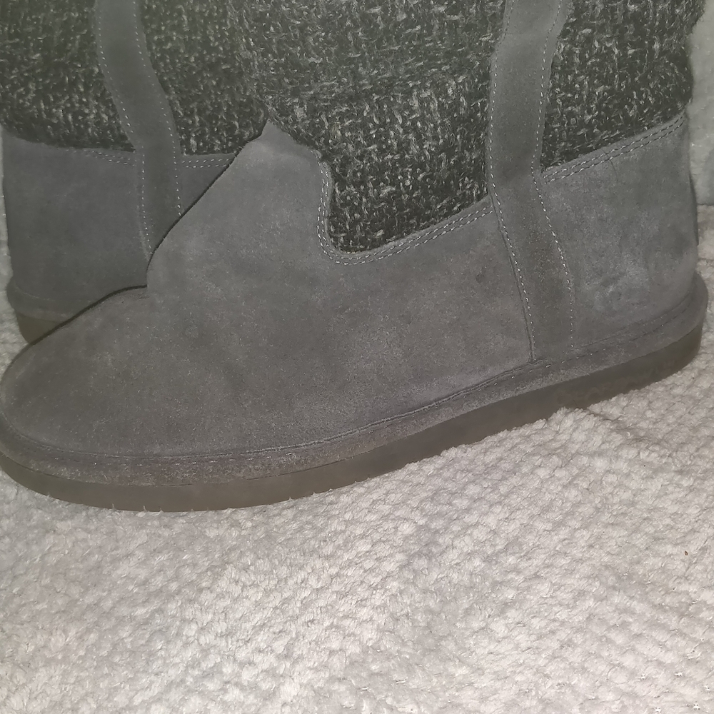 Bear Paw gray ugh boots